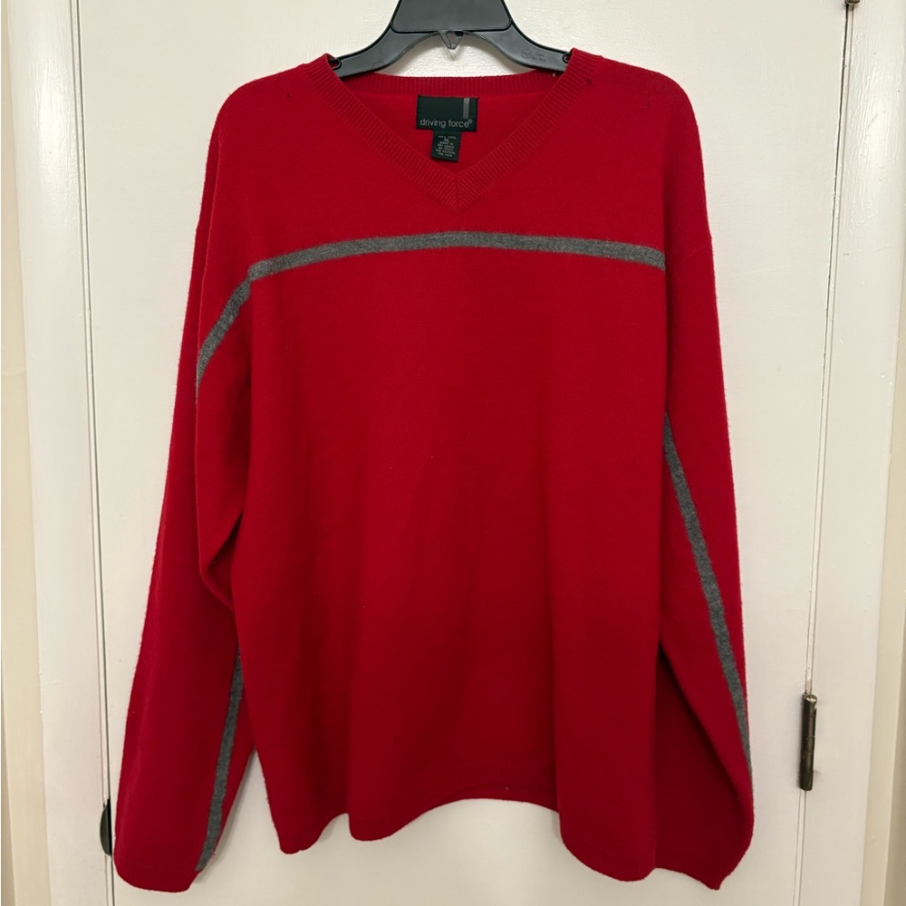 100% Wool Red V-neck Pullover Sweater Gray Stripe Men’s XL